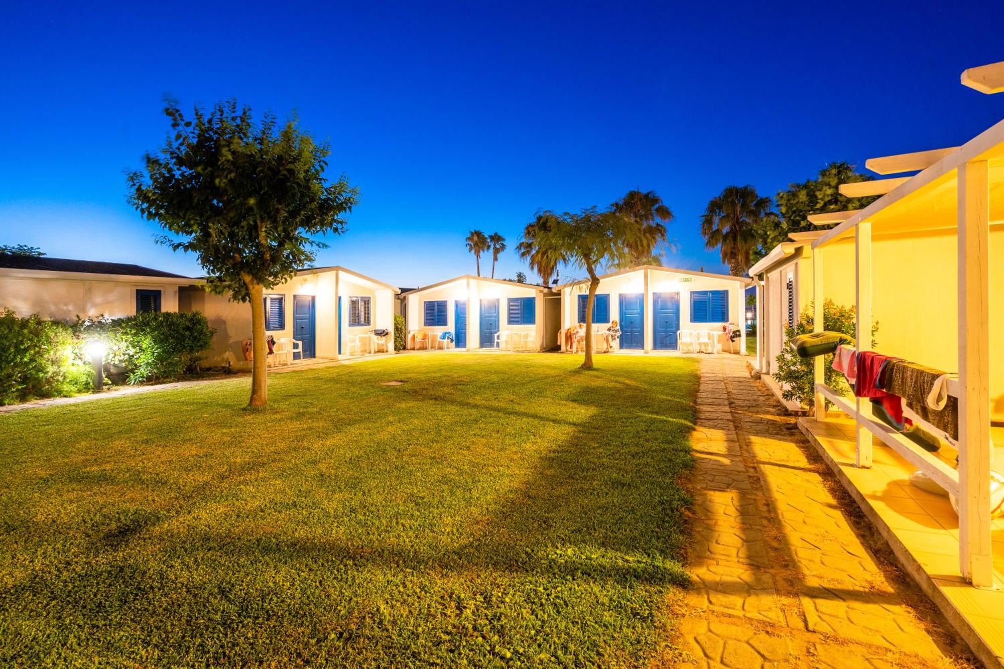 Le Dune Beach Club Μεσίνα Εξωτερικό φωτογραφία